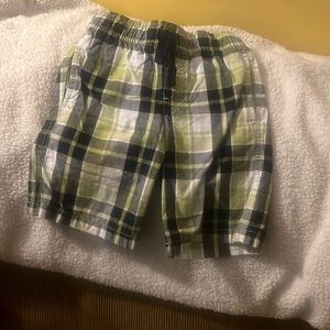 Gymboree boys shorts Size 5 green and black plaid